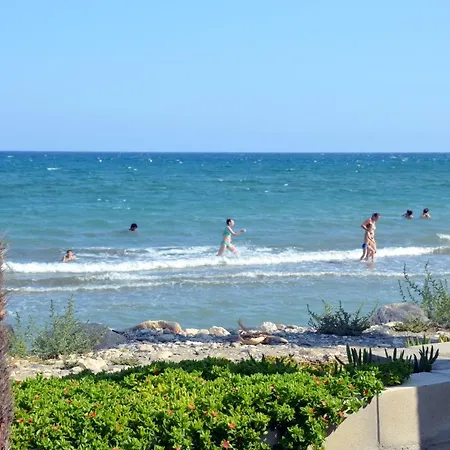 Beachfront Meneou Blu 2 Bedrooms Beach House