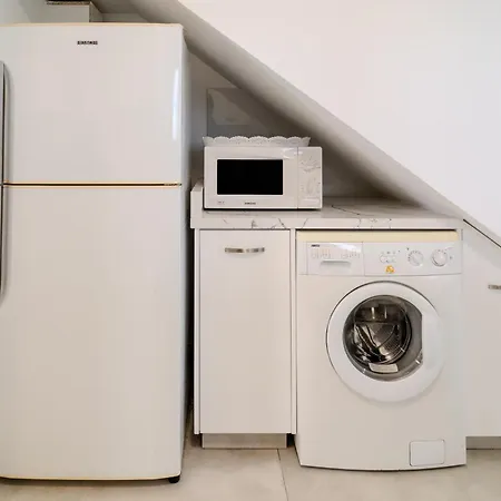 Blu House* Case de vacanță Meneou