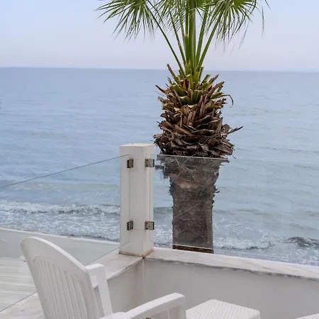 Beachfront Meneou Blu 2 Bedrooms Beach House *