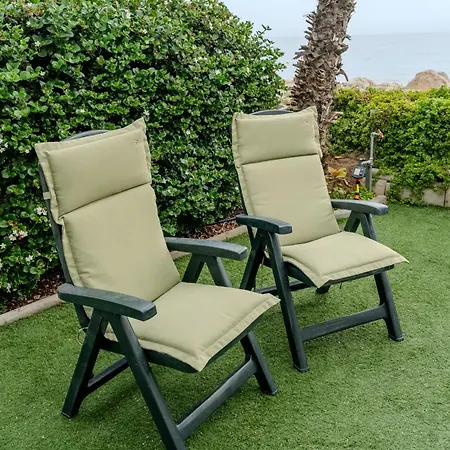 Beachfront Meneou Blu 2 Bedrooms Beach House * Meneou
